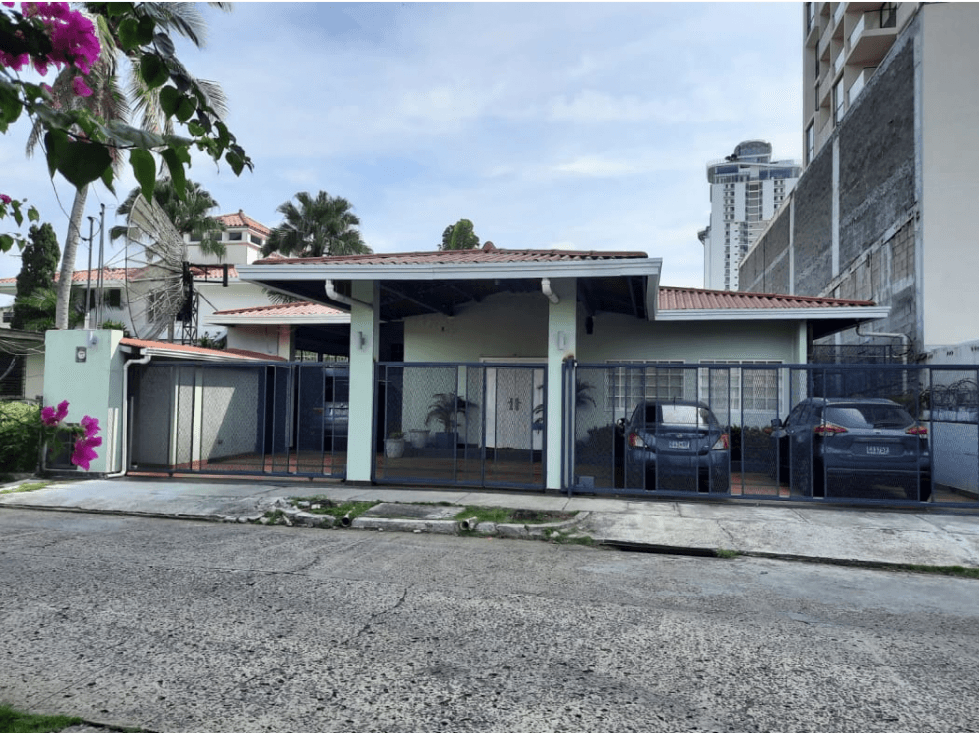 CASA EN ALQUILER o VENTA EN ALTOS DEL GOLF, SAN FRANCISCO - 1