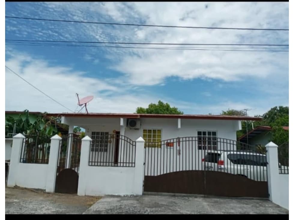 SE ALQUILA CASA EN SANTIAGO RESIDENCIAL GENESIS - 1