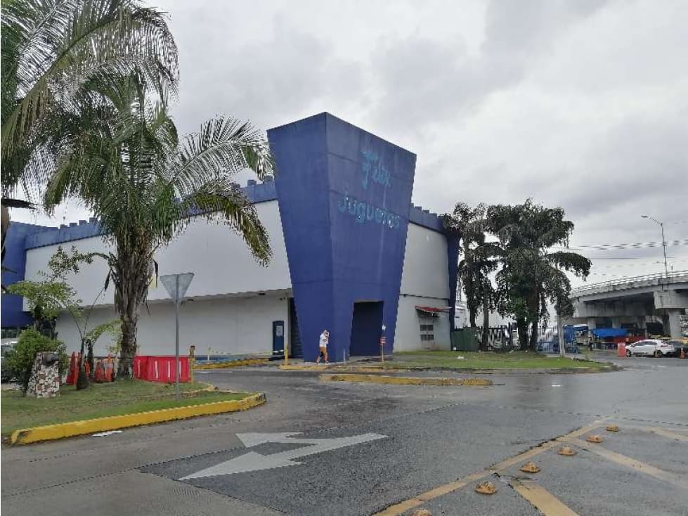 LOCAL DE 3040 M2 LOS PUEBLOS 2 NIVEVLES ANTIGUO FELIX MADURO - 1