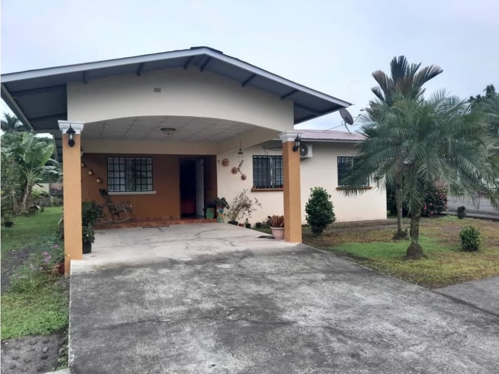 Se vende Casa en Bugaba - Barriada La Hacienda - 1