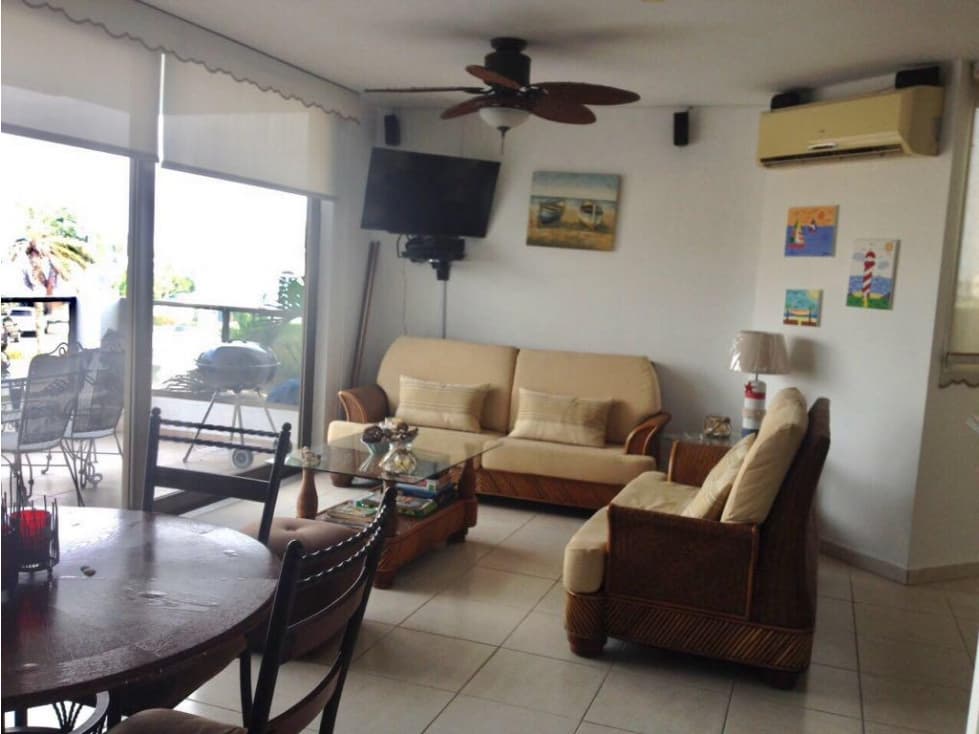 VENTA DE APARTAMENTO EN PH VILLA AZUL EN PLAYA BLANCA - 1