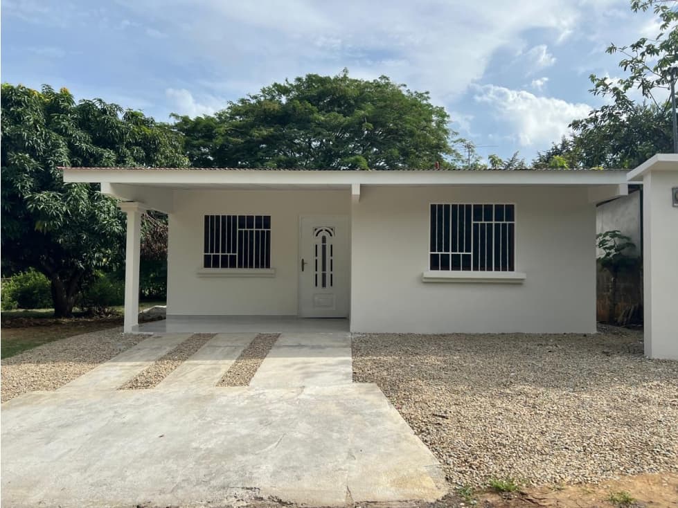 VENTA DE CASA EN LAS TABLAS ABAJO DOS RECAMARAS 301 M2 - 1