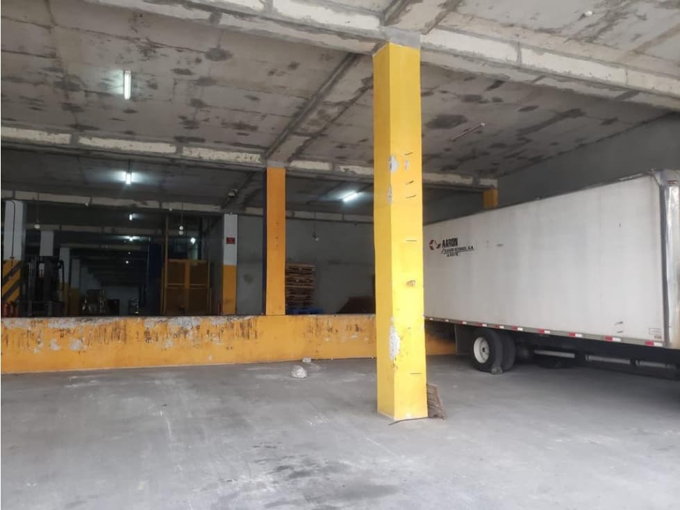 BODEGA FRANCE FIELD ZONA LIBRE COLON VENTA - 1
