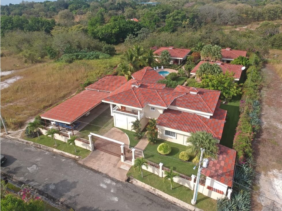 Espaciosa Residencia en Santa Clara (TMP) - 1
