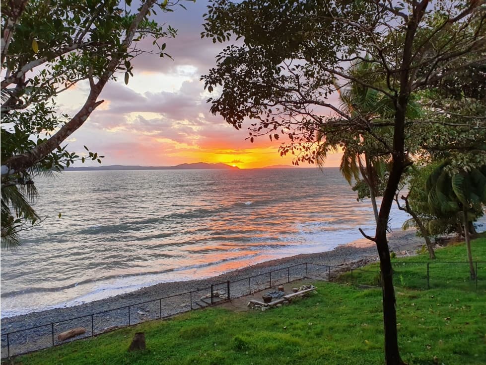 Ocean Front home in Veraguas - 1