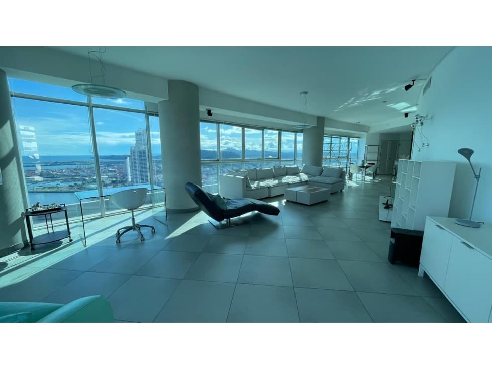 Se vende hermoso apartamento en Avenida Balboa - 1