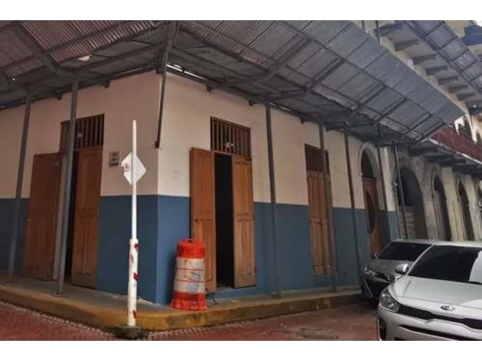 Venta de edificio comercial en Casco Viejo GTA - 1