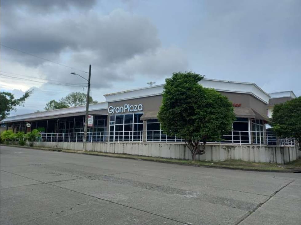 Venta de plaza comercial en Altos de Panama (PH Gran Plaza) GTA - 1