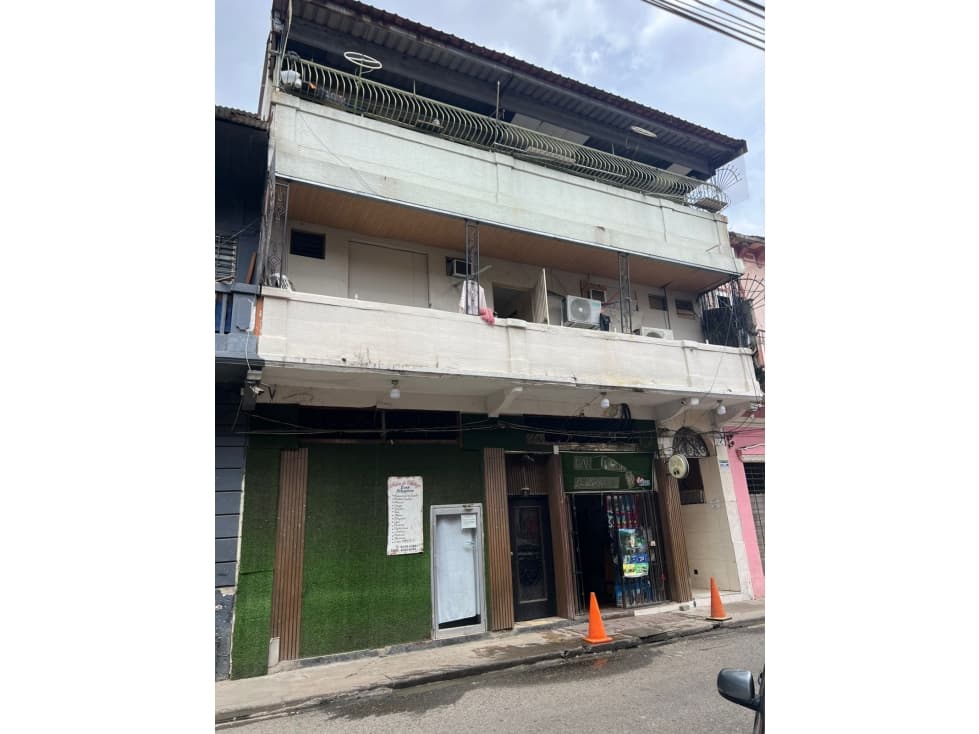 Venta de hotel en Santa Ana GTA - 1