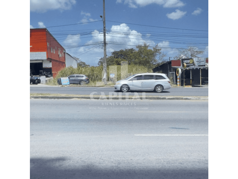 Se Vende o se Alquila Terreno en Auto Motor a orilla de la vía tocumen - 1