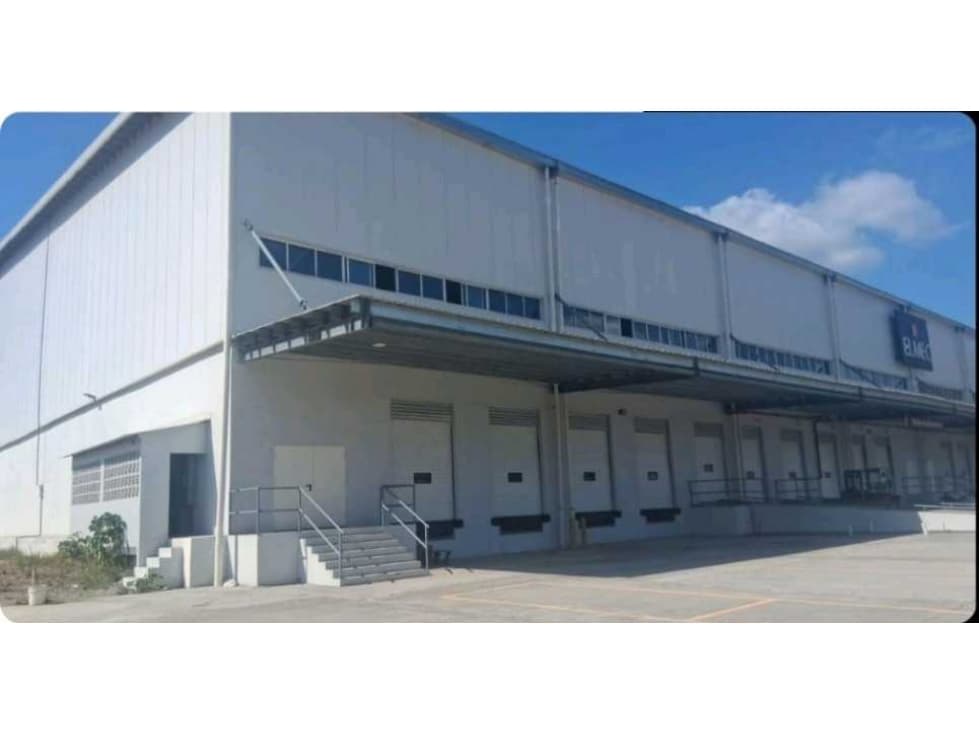 ALQUILER DE BODEGA EN UBICACION ESTRATEGICA CENTENARIO 2200m2 JP - 1