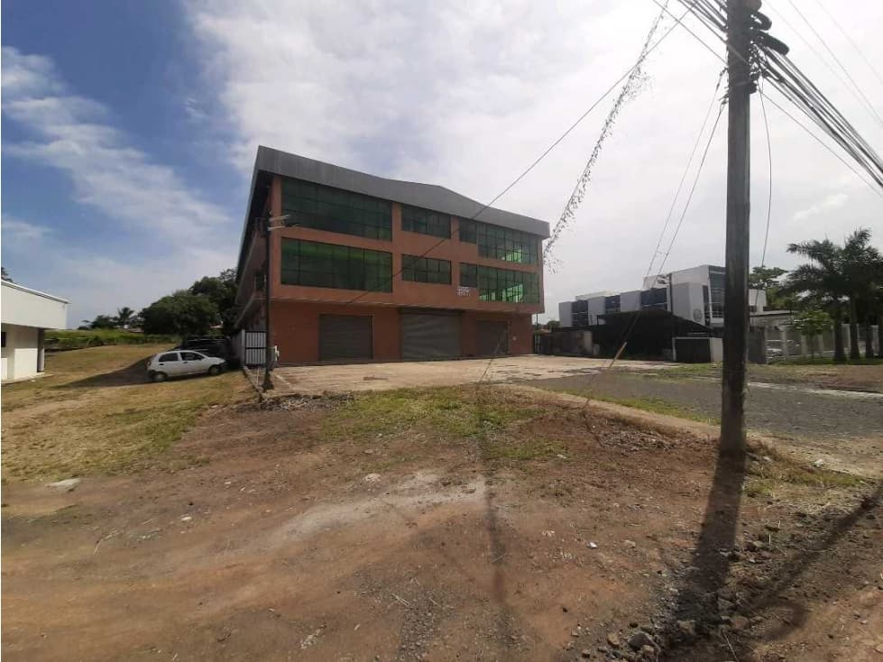 ALQUILO EDIFICIO 1150 M² PARA OFICINAS EN LAS TABLAS - 1