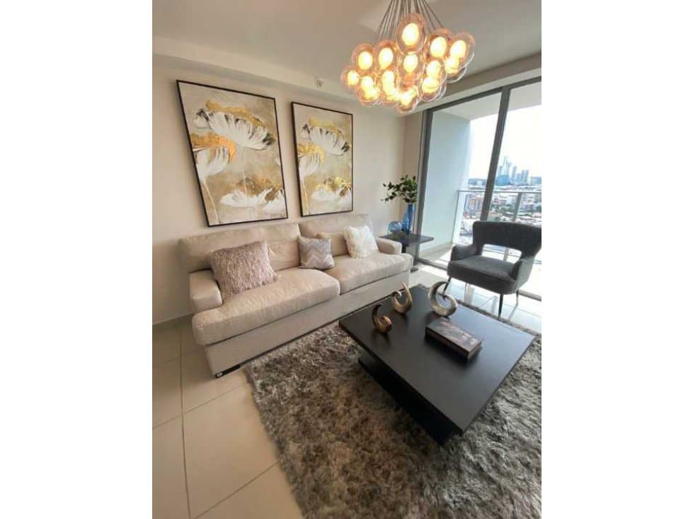 Se Vende Apartamento en Via España - 1