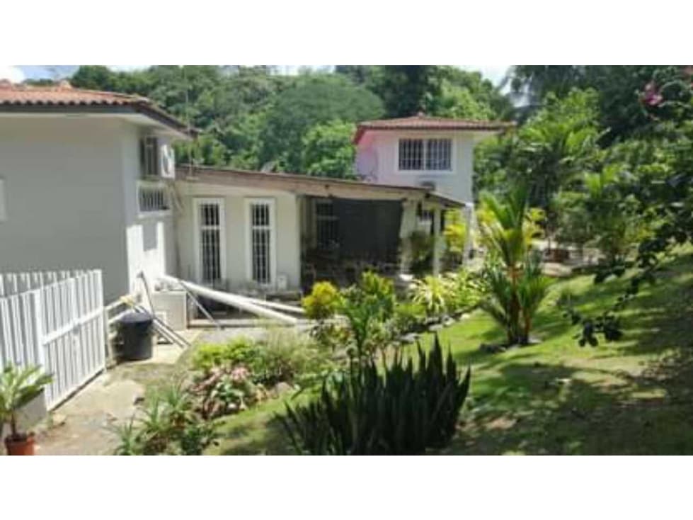 SE VENDE CASA EN ANCÓN A 12 MIN DE ALBROOK MALL - 1