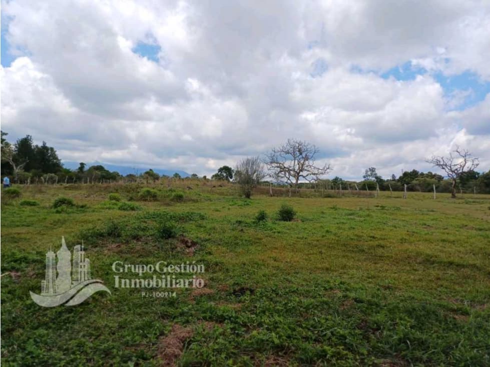 SE VENDE LOTE 1200m2 - 1