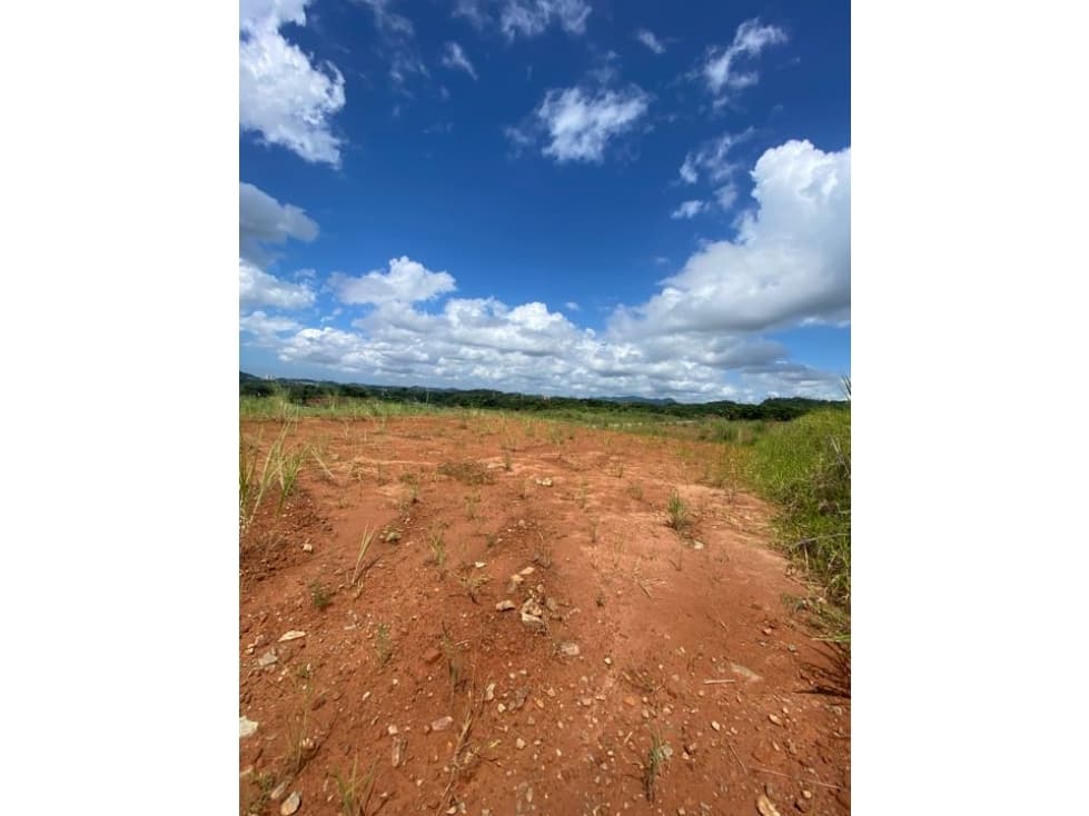 PEDREGAL/ Terreno en Green Valley/ VENTA - 1