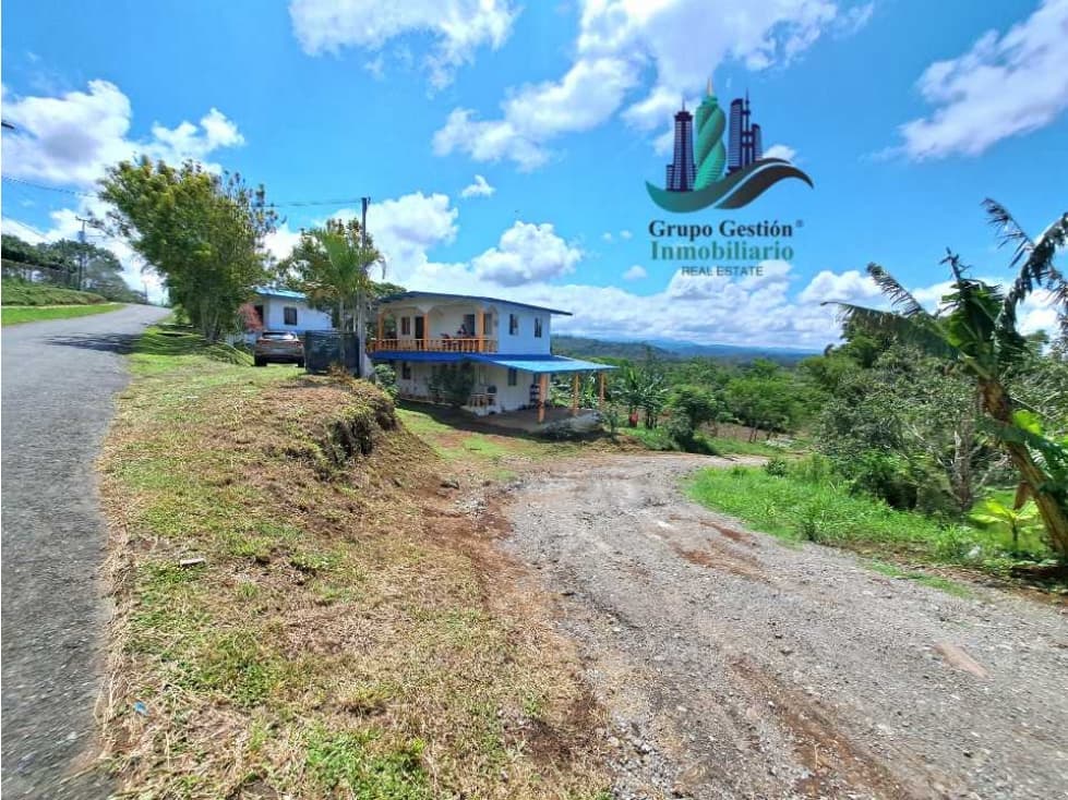 VENDO CASA CON 4 APARTAMENTOS CON 4 BAÑOS - 1