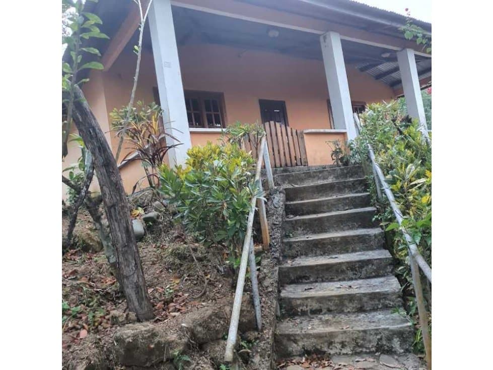 VENDO CASA DE CAMPO Y 900M2 EN EL NANCITO - 1