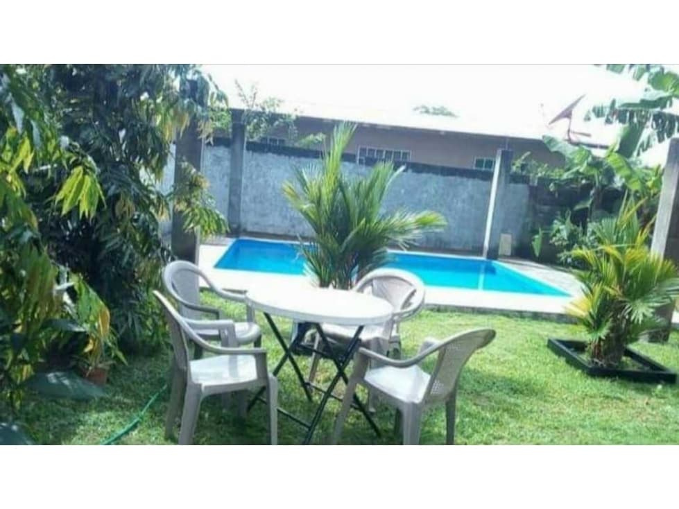VENDO CASA CON PISCINA EN LOS ALGARROBOS - 1