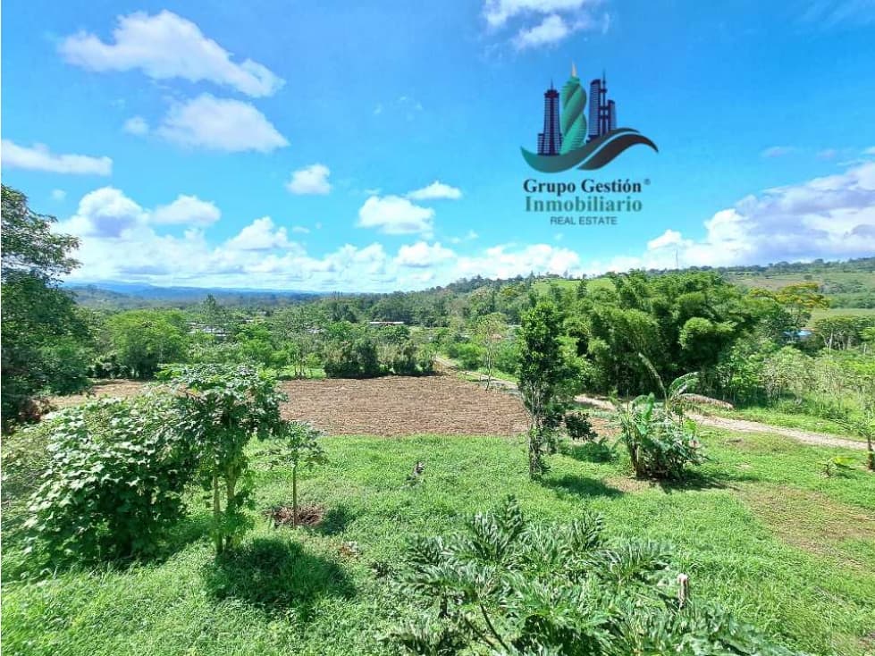 VENDO LOTE DE 1600M2 TITULADO MAS 700 D.P. - 1