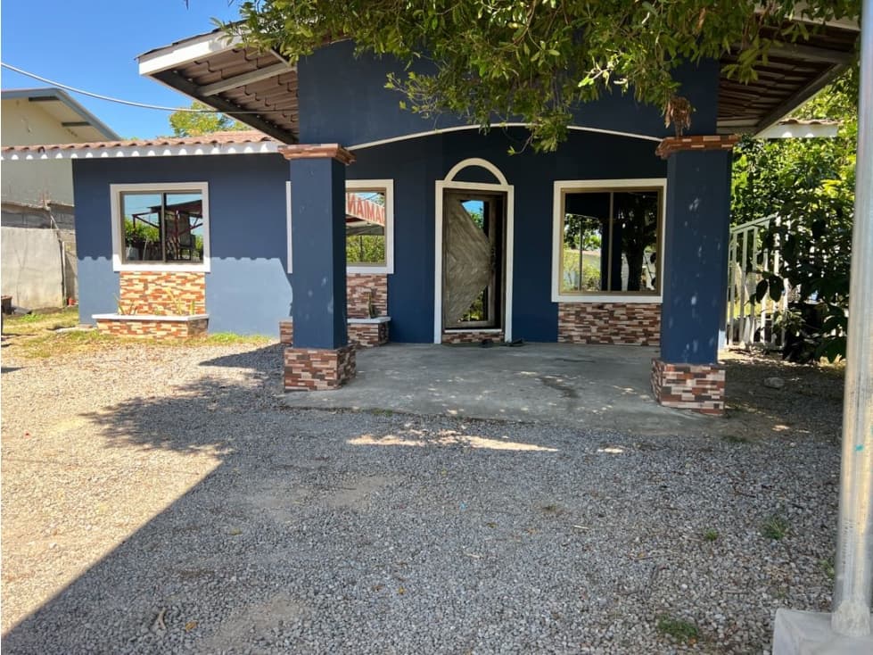 Vivienda con negocio en la Vía Boquete - 1