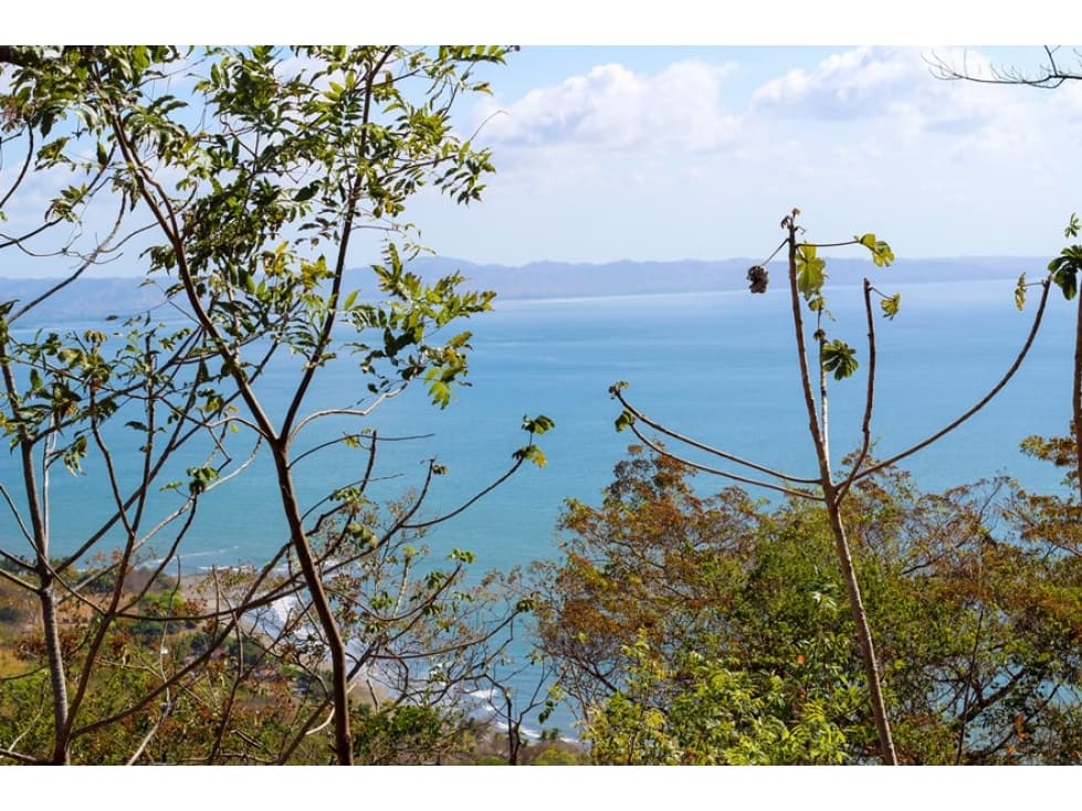 VENDO LOTE / TERRENO CON VISTA AL MAR - SUPER DESCUENTO - 1