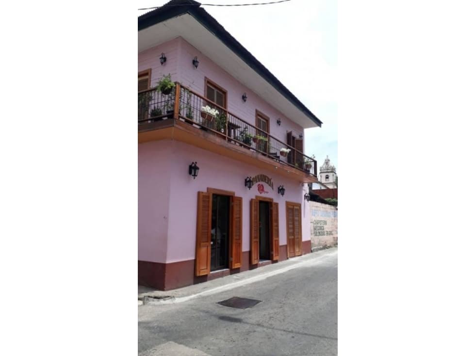 Alquilo local comercial en cll 15 plaza santa ana - 1