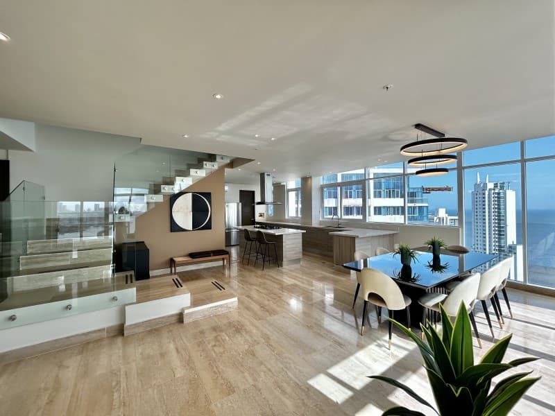 Apartamento 3 hab. + 1 hab. auxiliar, Duplex Venta Panamá - 1