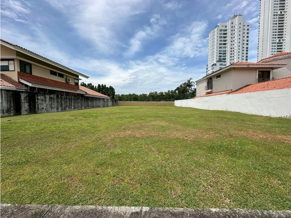 Se Vende Terreno en Costa del Este / Residencia Balmoral - 1