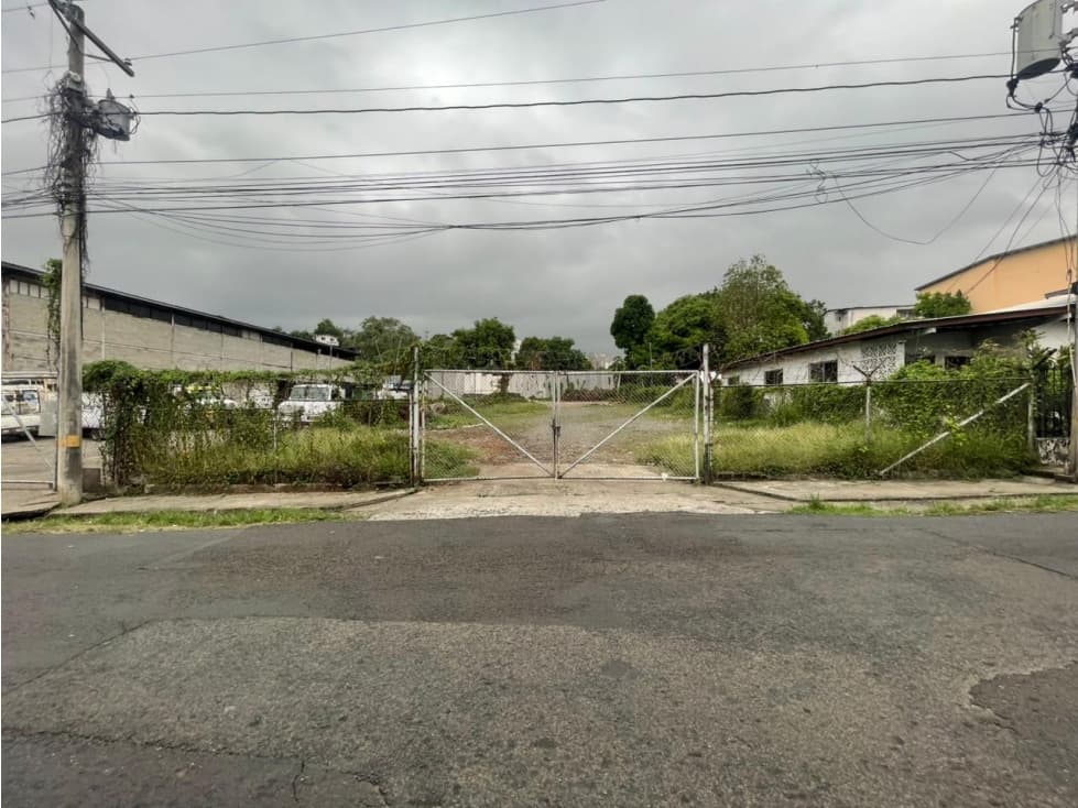 RIO ABAJO / TERRENO / 1222M / CODIGO C-2 / RN1 / PAVIMENTADO JC - 1