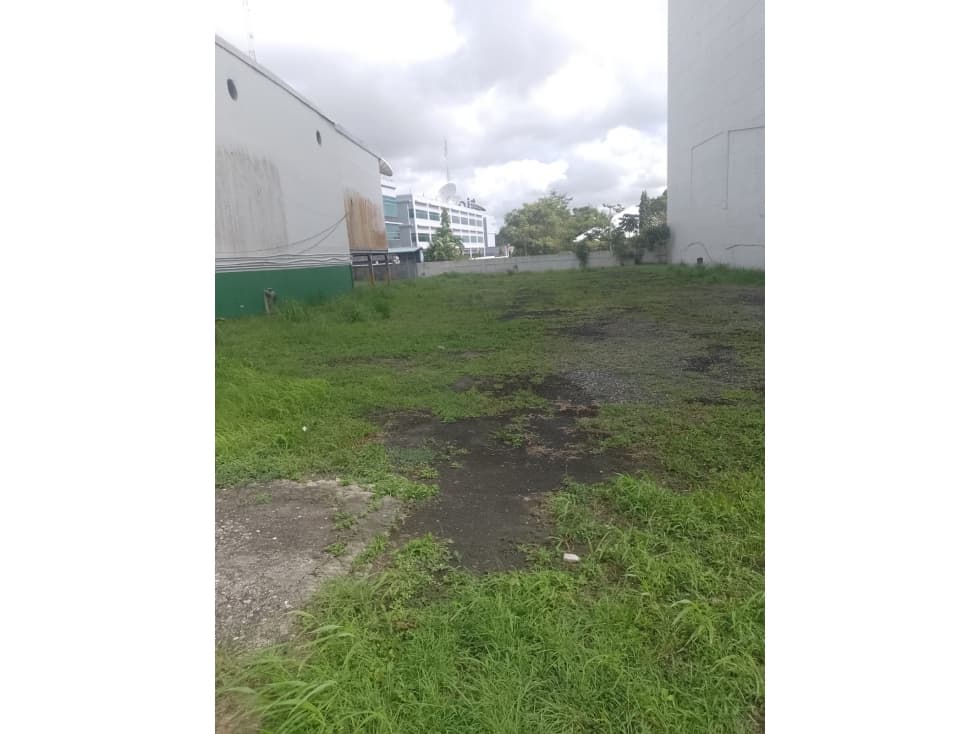 SE ALQUILA TERRENO EN PUEBLO NUEVO - 1