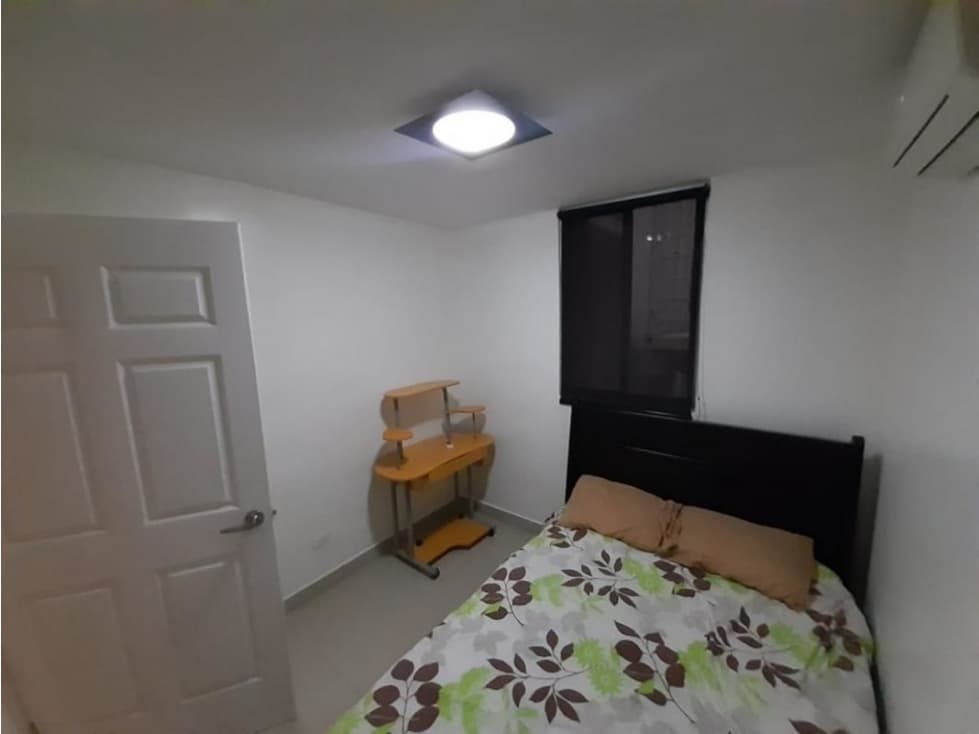 Alquilo cómodo apartamento en altos de toscana - 1