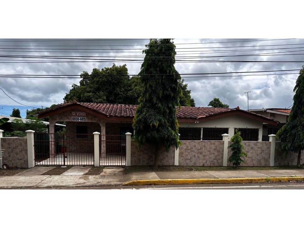 VENDO CASA RESIDENCIAL EN LA VILLA DE LOS SANTOS 200M2 JP - 1